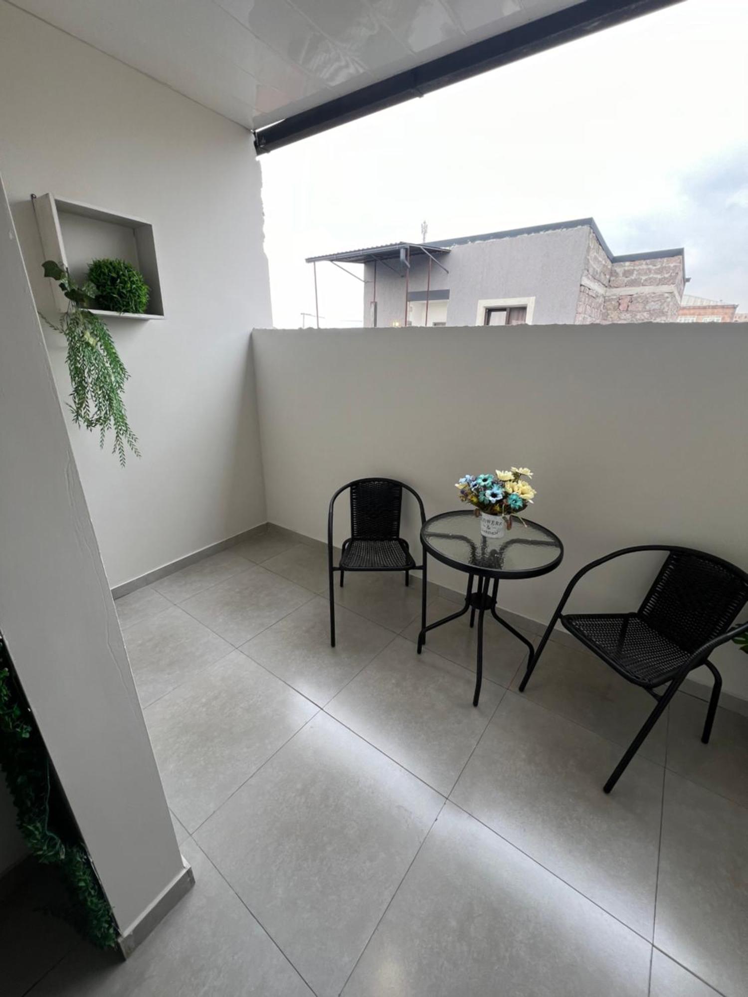 Cosy Apartment With Good Location Self Check In Jerevan Eksteriør bilde